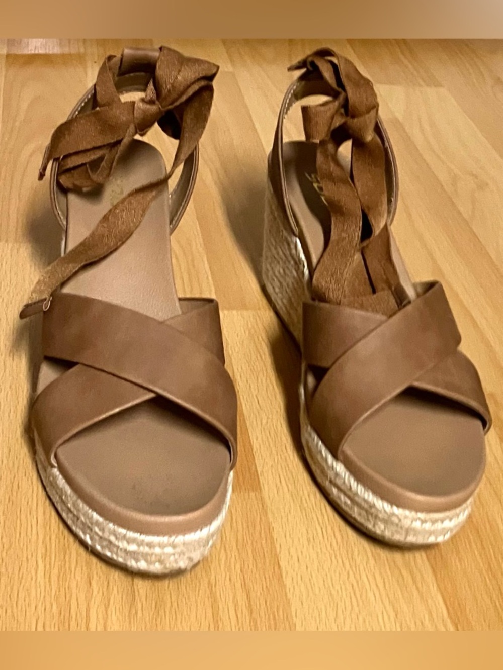 Soda Dark Tan Woven Espadrille Wedge Sandal with Ankle Tie: Size 6.5 NWOT - Picture 4 of 8